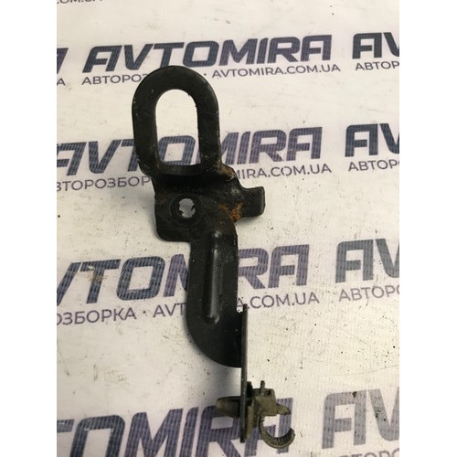 Подъемная скоба двигателя Opel Zafira B 1.6 16V 2005-2011 55560096